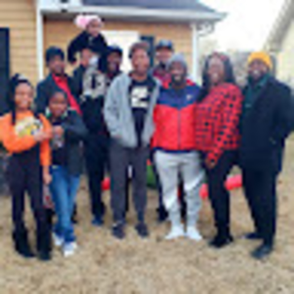 Meet your Posher, Devin